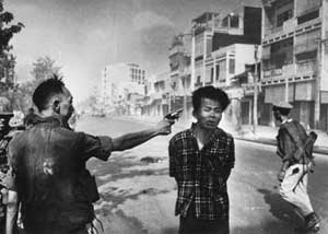 1968 Edward T. Adams,Saigon, Sud Vietnam, clicca per vedere la storia del World Press Photo